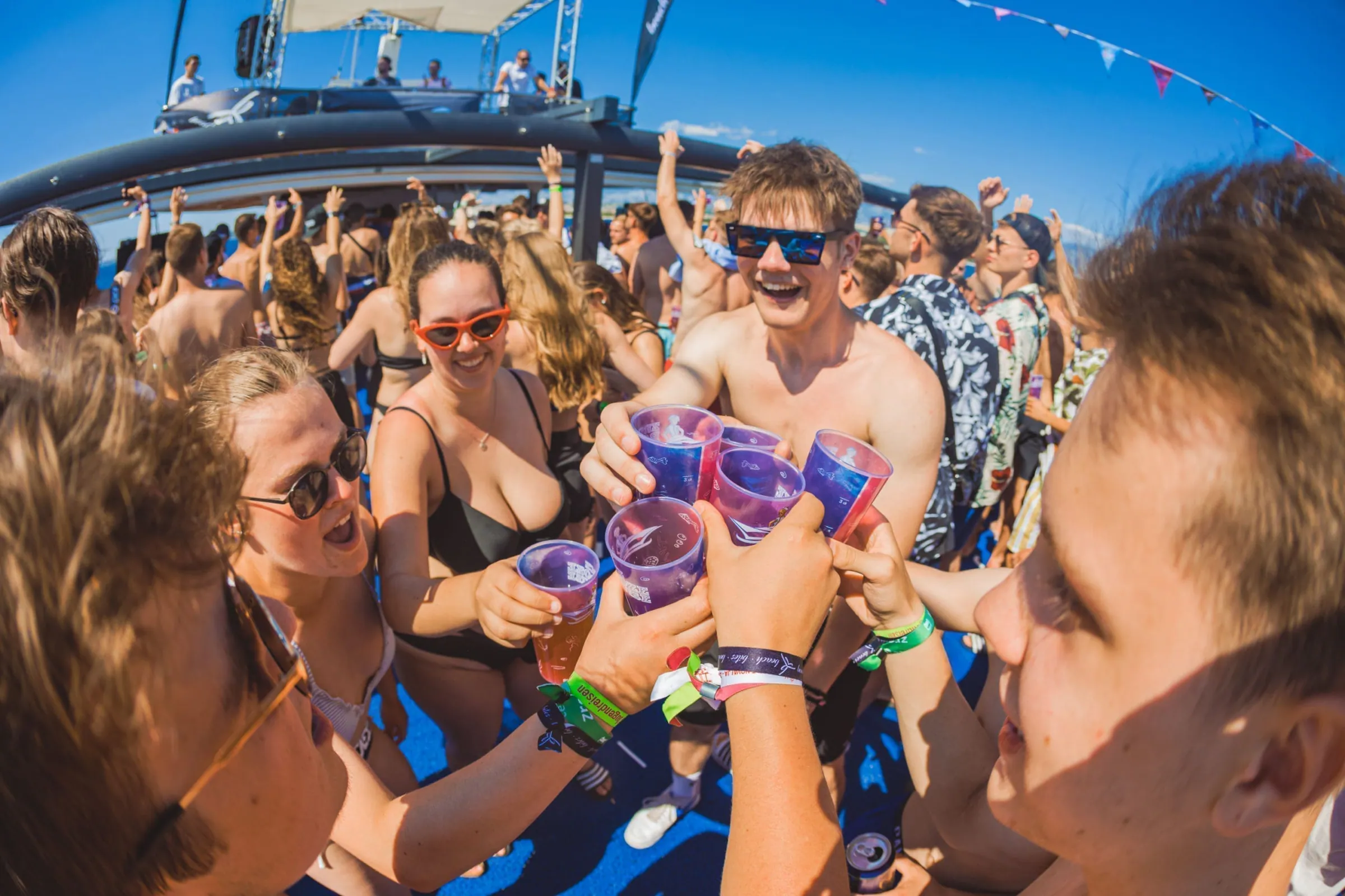 All-inclusive party boat off Novalja, photo 4 of 6